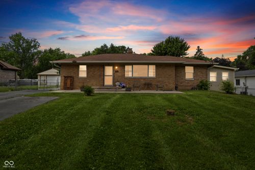 181 Royal Rd, Beech Grove, IN, 46107-1065 | Card Image