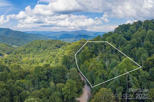 525-00 Pitch Fork Cv, Waynesville, NC, 28785 | Card Image
