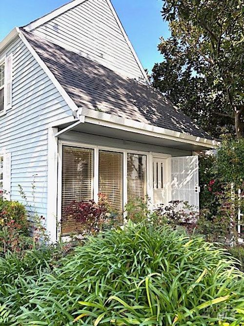 8312 Windmill Farms Dr, Cotati, CA, 94931-4570 | Card Image