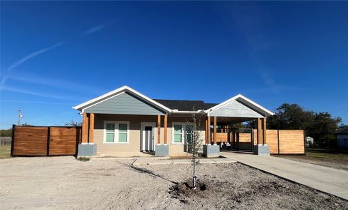 615 Luxton St, Fort Worth, TX, 76104-1641 | Card Image