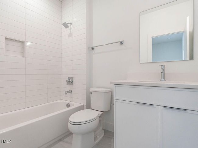 006-1280x960-bathroom | Image 22