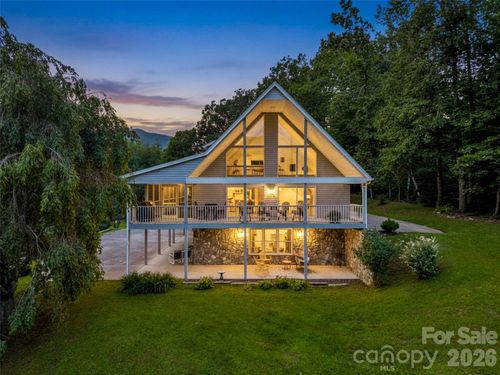 450 Windom Cv, Burnsville, NC, 28714-8630 | Card Image