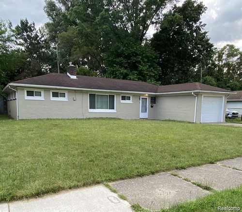 3358 Poplar Ave, Warren, MI, 48091-5525 | Card Image