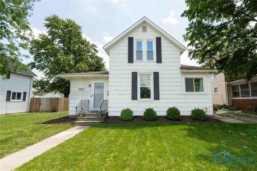 327 S Jackson St, Bluffton, OH, 45817-1011 | Card Image