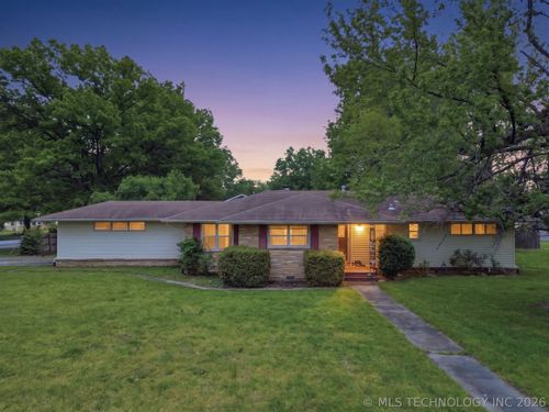 910 Hickory St, Chelsea, OK, 74016-1417 | Card Image