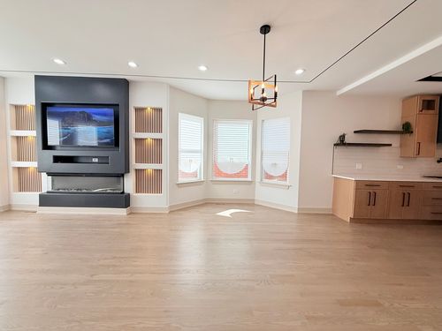 2222 Highland Ave, Berwyn, IL, 60402-2412 | Card Image