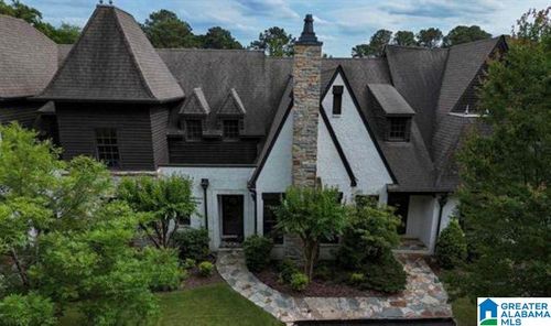 305 Heritage Dr, Hoover, AL, 35216-5800 | Card Image