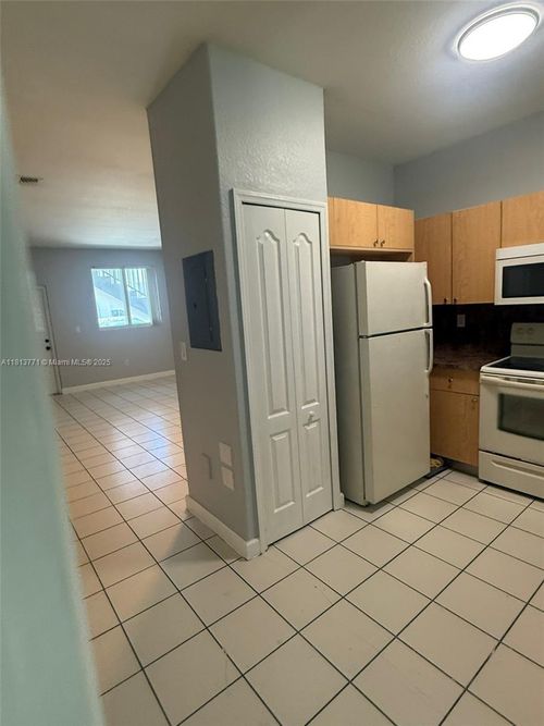 unit-106-1656 Se 29th Ct, Homestead, FL, 33035-2470 | Card Image