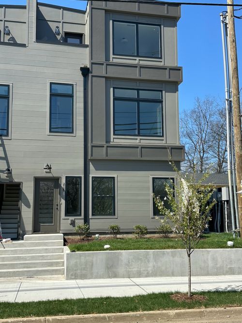 218B Myatt Dr, Madison, TN, 37115-3021 | Card Image