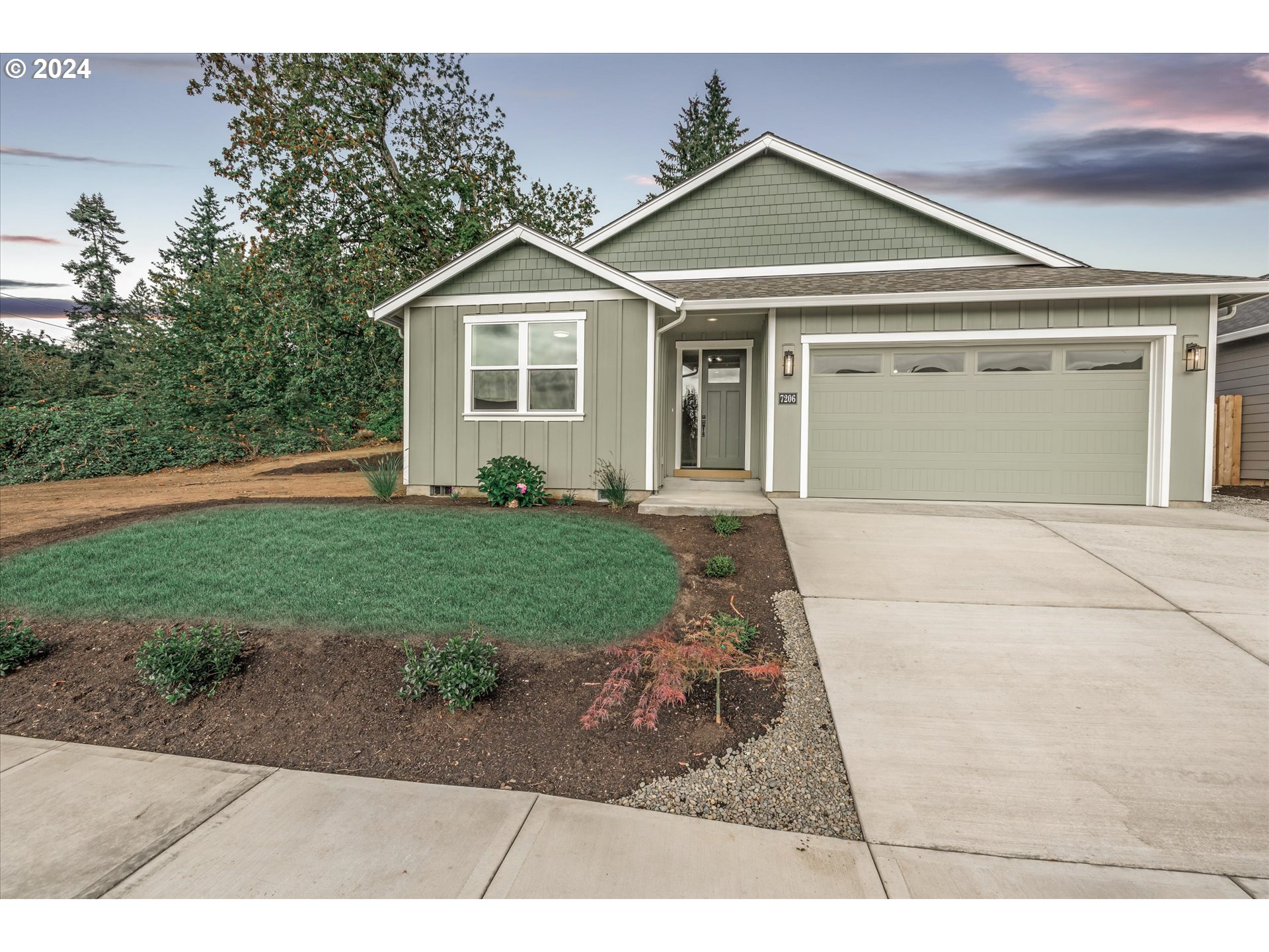 27th Ct, Vancouver, WA 98665