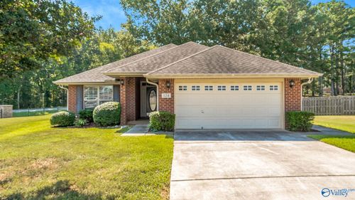 124 Fields Pond Dr, Madison, AL, 35756-8291 | Card Image