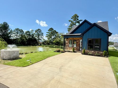 255 Idle Pl, Rossville, GA, 30741-7304 | Card Image