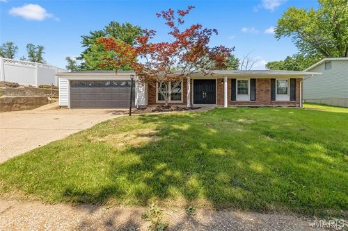 11915 Benedetta Dr, Bridgeton, MO, 63044-3409 | Card Image