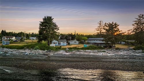 3813 Island Highway S, Campbell River, BC, V9H1M4 | Card Image