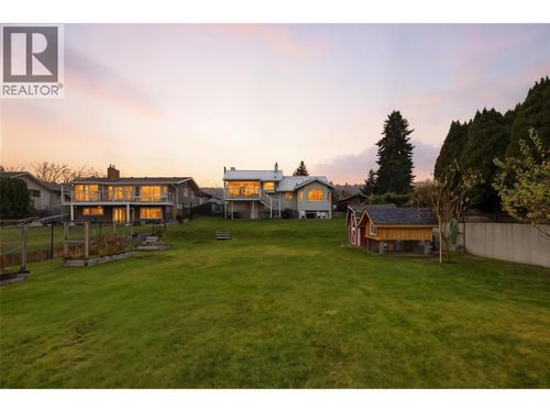 2578 Thompson Dr, Kamloops, BC, V2C4L4 | Card Image