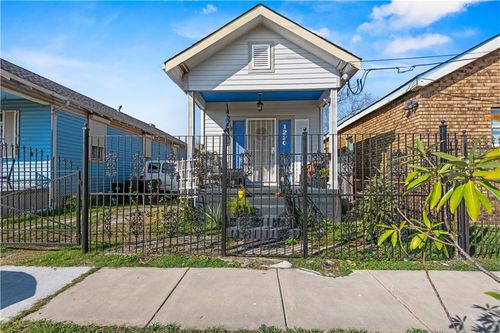 1220 Saint Maurice Ave, New Orleans, LA, 70117-1418 | Card Image