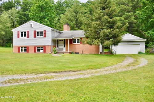682 Decker Hollow Rd, Tyrone, PA, 16686-2517 | Card Image