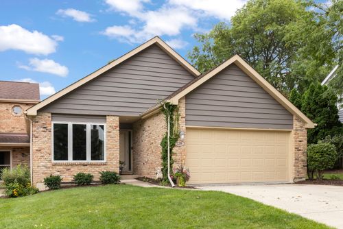528 W Evergreen St, Wheaton, IL, 60187-5014 | Card Image