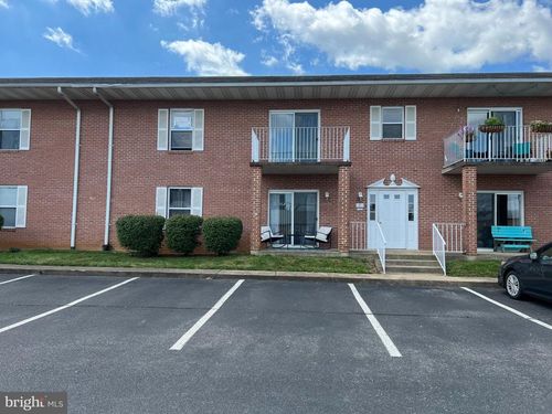 3-23 Taft Ave, WINCHESTER, VA, 22601-3696 | Card Image
