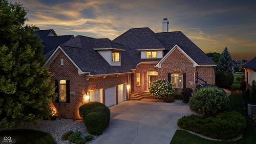 16402 Valhalla Dr, Noblesville, IN, 46060-7174 | Card Image