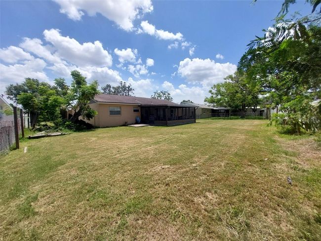 432 Flamingo Dr, House other with 3 bedrooms, 2 bathrooms and null parking in APOLLO BEACH FL | Image 4