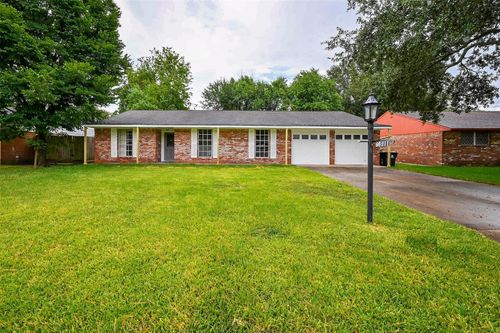 9611 Highmeadow Dr, Houston, TX, 77063-3715 | Card Image