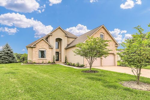3 Doane Dr, Mansfield, IL, 61854-6966 | Card Image