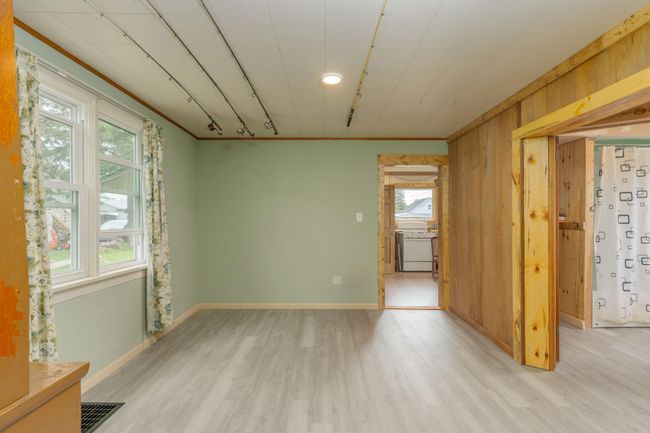 124 Berkshire Ave, House other with 2 bedrooms, 1 bathrooms and null parking in Caspian MI | Image 7
