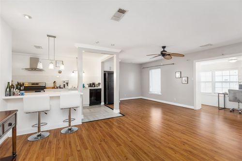 apt-14-2824 Briarhurst Dr, Houston, TX, 77057-5330 | Card Image