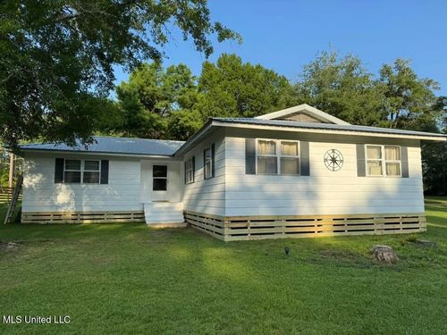 13120 Ridgeland Rd, Vancleave, MS, 39565-7651 | Card Image