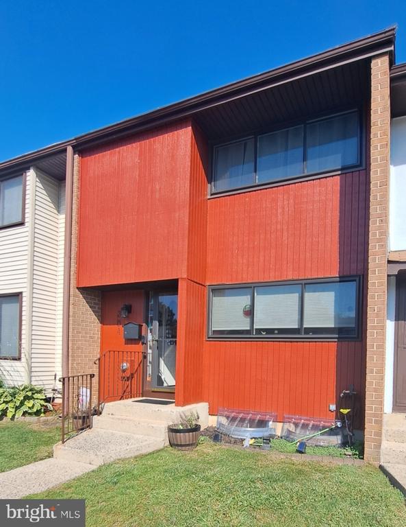 Bolton Rd, East Windsor, NJ 08520