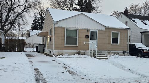 828 Hayes Ave, Hazel Park, MI, 48030-2570 | Card Image