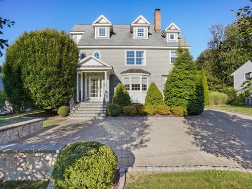 226 Alberta St, Fairfield, CT, 06825-1508 | Card Image