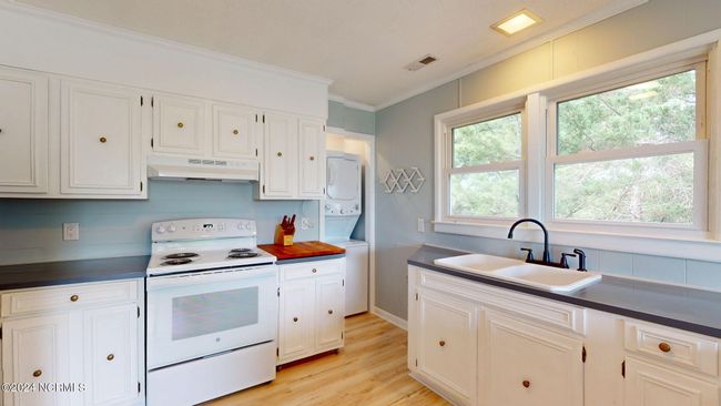 109 Yaupon Dr, Home with 2 bedrooms, 1 bathrooms and null parking in Emerald Isle NC | Image 12