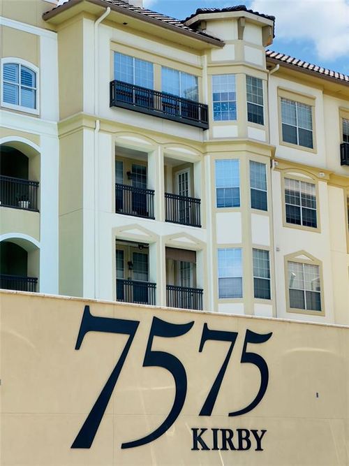 apt-3403-7575 Kirby Dr, Houston, TX, 77030-4453 | Card Image