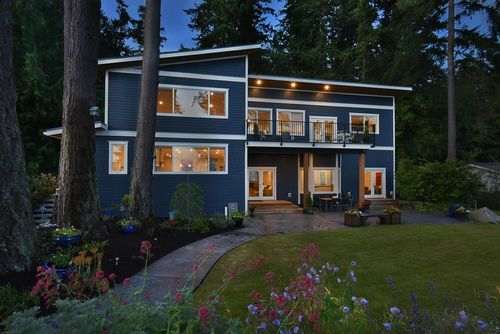 1590 Ocean Beach Espl, Gibsons, BC, V0N1V5 | Card Image