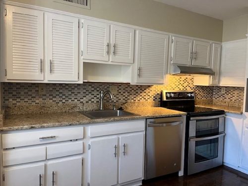 apt-41-4400 Poplar Ave, Memphis, TN, 38117-3712 | Card Image