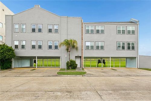 3001 5th St, Metairie, LA, 70002-1865 | Card Image