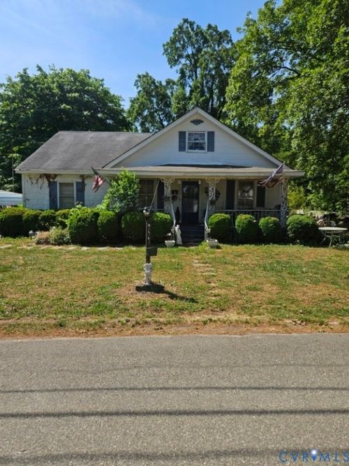 123 Drew St, Chase City, VA, 23924-1707 | Card Image