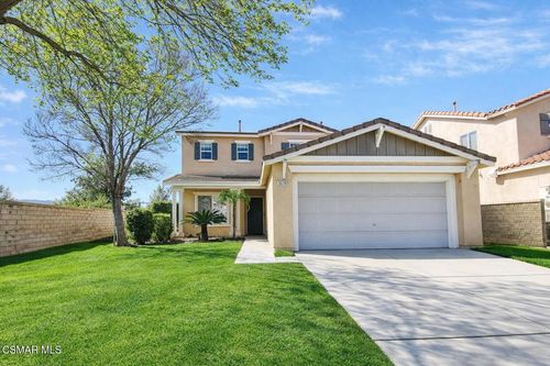 28318 Millbrook Pl, Castaic, CA, 91384-3829 | Card Image