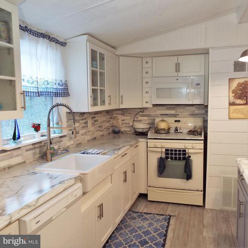 12665 Old Ridge Rd, HESSTON, PA, 16647-8815 | Card Image