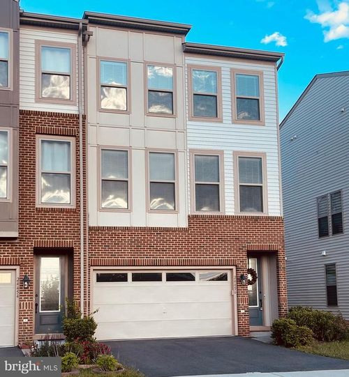 24456 Hawthorn Thicket Ter, STERLING, VA, 20166-2680 | Card Image