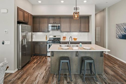 2-2045 Mindoro Ln, Chula Vista, CA, 91915-1429 | Card Image