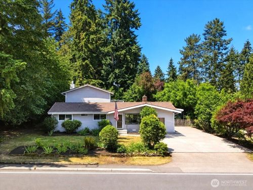 15621 84th Ave Ne, Kenmore, WA, 98028-4447 | Card Image