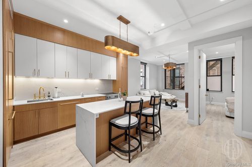 5s-24 West 30th Street, New York, NY, 10001 | Card Image
