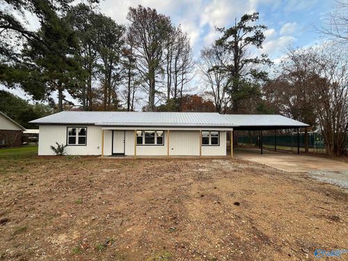 20695 Huntsville Brownsferry Rd, Tanner, AL, 35671-3221 | Card Image
