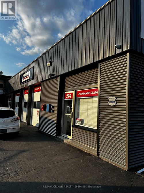 294 Main St E, North Bay, ON, P1B1B1 | Card Image