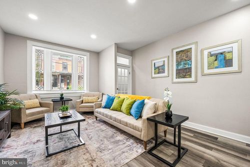 930 N 30th St, PHILADELPHIA, PA, 19130-1136 | Card Image