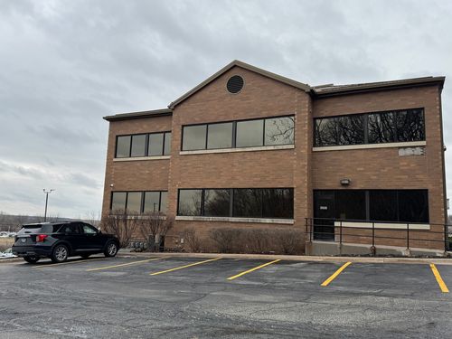 1a-1c-7017 John Deere Pkwy, Moline, IL, 61265-8034 | Card Image