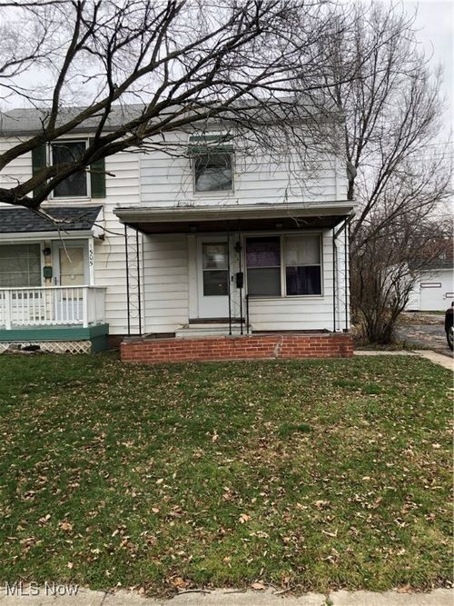 1507 E 256th St, Euclid, OH, 44132-2711 | Card Image